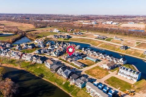 Tiny photo for 12 Cottage Green, Ottawa, IL 61350 (MLS # 12558986)