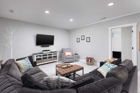 Tiny photo for 12 Cottage Green, Ottawa, IL 61350 (MLS # 12558986)