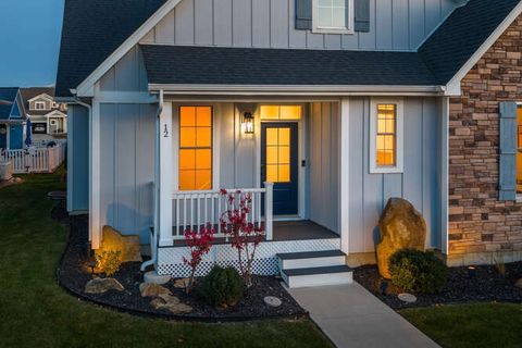 Tiny photo for 12 Cottage Green, Ottawa, IL 61350 (MLS # 12558986)