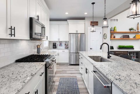 Tiny photo for 12 Cottage Green, Ottawa, IL 61350 (MLS # 12558986)