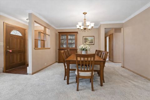 Tiny photo for 307 N Patton Avenue, Arlington Heights, IL 60005 (MLS # 12608776)