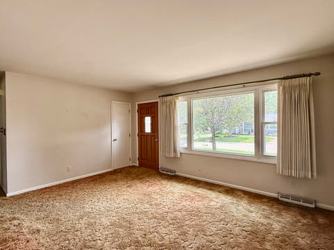 Tiny photo for 2327 13th Street, Peru, IL 61354 (MLS # 12734873)
