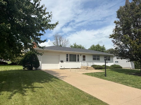 Photo of 2327 13th Street, Peru, IL 61354 (MLS # 12734873)
