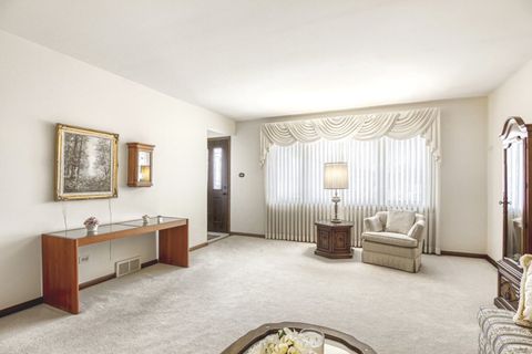 Tiny photo for 9004 Meade Avenue, Oak Lawn, IL 60453 (MLS # 12571312)