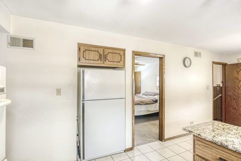 Tiny photo for 9004 Meade Avenue, Oak Lawn, IL 60453 (MLS # 12571312)