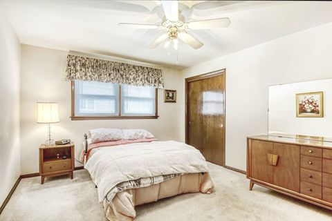 Tiny photo for 9004 Meade Avenue, Oak Lawn, IL 60453 (MLS # 12571312)