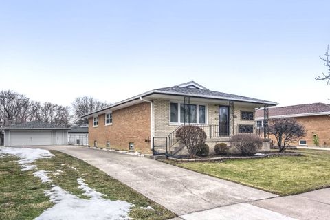 9004 Meade Avenue Oak Lawn IL 60453