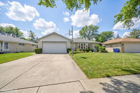 Photo of 1530 Miami Lane, Des Plaines, IL 60018 (MLS # 12562364)