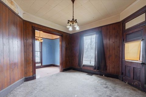 Tiny photo for 916 W Front Street, Bloomington, IL 61701 (MLS # 12527437)