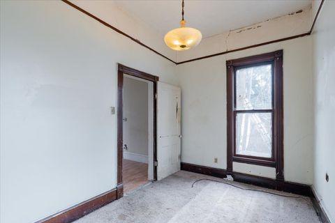 Tiny photo for 916 W Front Street, Bloomington, IL 61701 (MLS # 12527437)