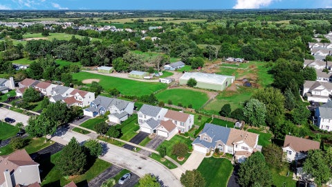 Tiny photo for 455 Rosewood Crossing #-, Lindenhurst, IL 60046 (MLS # 12752560)