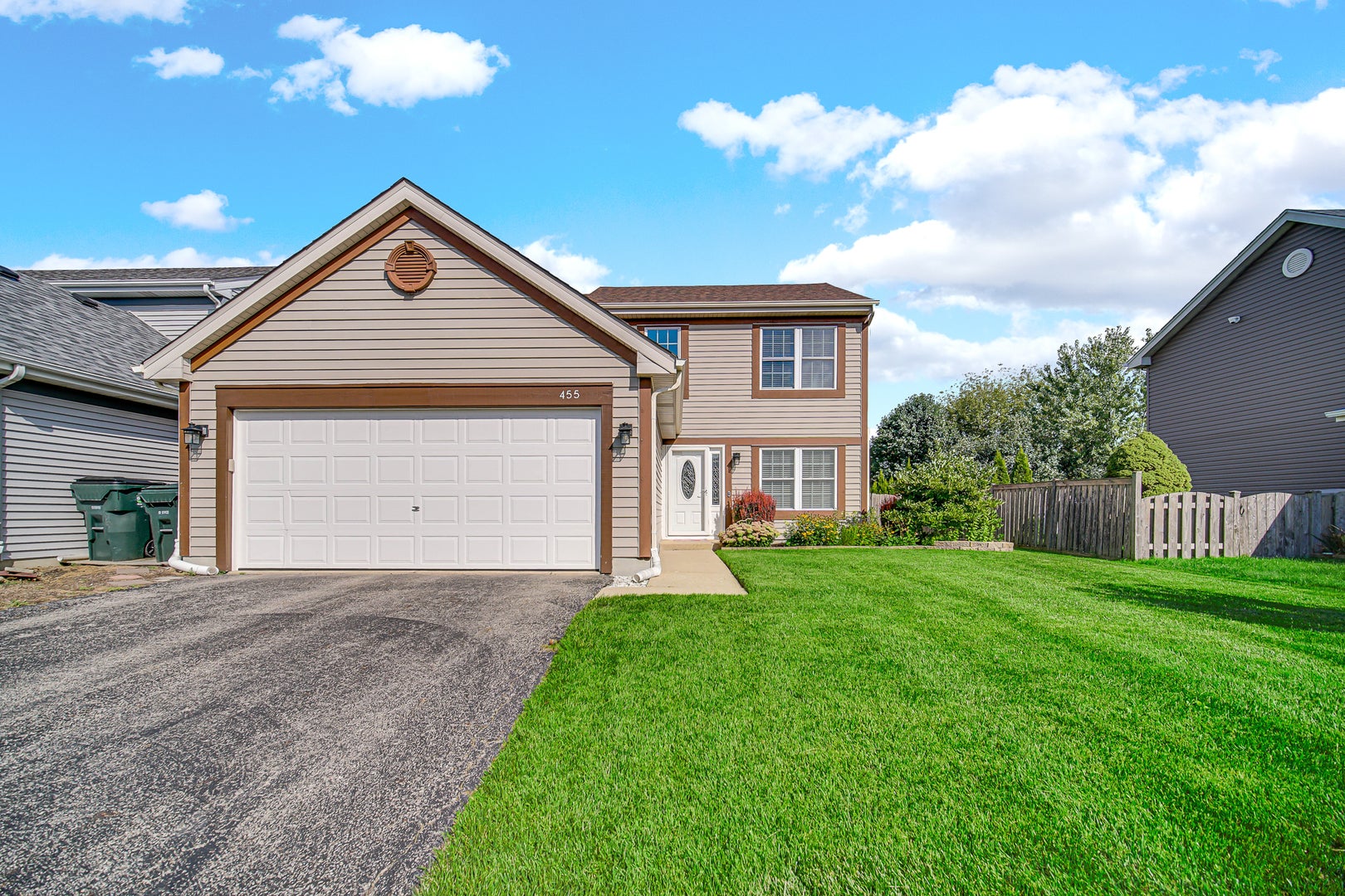 455 Rosewood Crossing -
