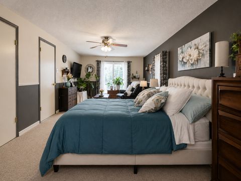 Tiny photo for 204 W Parrish Avenue, Benton, IL 62812 (MLS # 12714069)