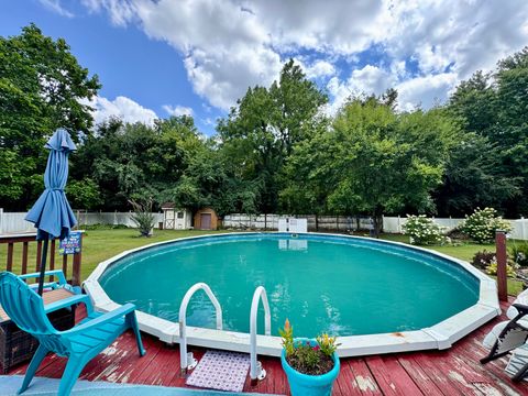 Tiny photo for 204 W Parrish Avenue, Benton, IL 62812 (MLS # 12714069)