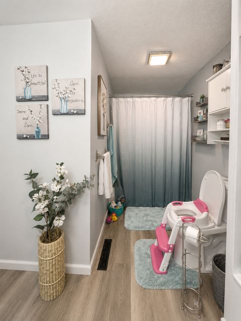 Tiny photo for 204 W Parrish Avenue, Benton, IL 62812 (MLS # 12714069)