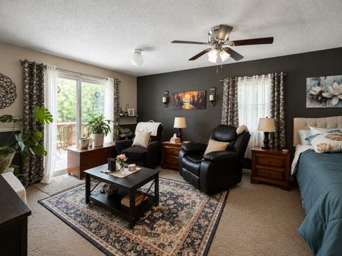 Tiny photo for 204 W Parrish Avenue, Benton, IL 62812 (MLS # 12714069)