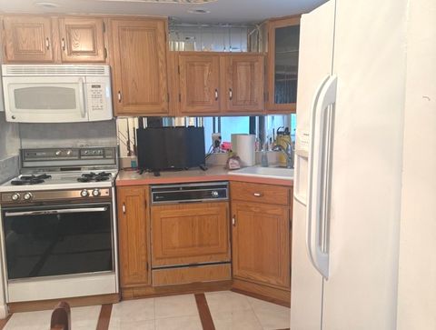 Tiny photo for 2553 W 82nd Place, Chicago, IL 60652 (MLS # 12540501)