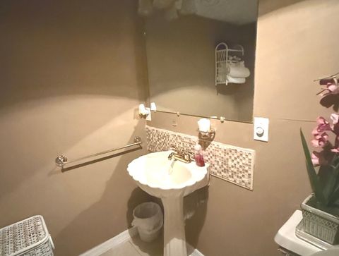 Tiny photo for 2553 W 82nd Place, Chicago, IL 60652 (MLS # 12540501)