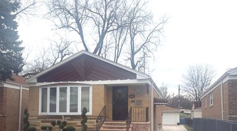Photo of 2553 W 82nd Place, Chicago, IL 60652 (MLS # 12540501)