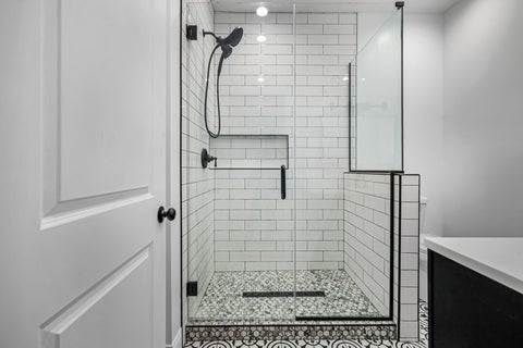 Tiny photo for 6845 S Saint Lawrence Avenue, Chicago, IL 60637 (MLS # 12614066)