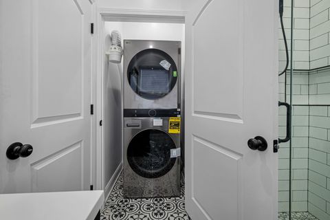 Tiny photo for 6845 S Saint Lawrence Avenue, Chicago, IL 60637 (MLS # 12614066)