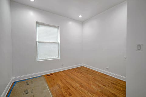 Tiny photo for 6845 S Saint Lawrence Avenue, Chicago, IL 60637 (MLS # 12614066)