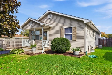 Photo of 1218 Wilcox Street, Joliet, IL 60435 (MLS # 12785376)