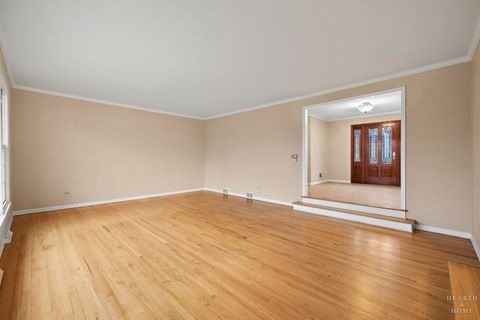 Tiny photo for 320 Fox Hunt Trail, Barrington, IL 60010 (MLS # 12584128)