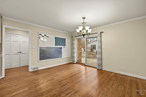 Tiny photo for 320 Fox Hunt Trail, Barrington, IL 60010 (MLS # 12584128)