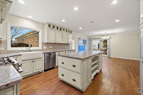 Tiny photo for 320 Fox Hunt Trail, Barrington, IL 60010 (MLS # 12584128)