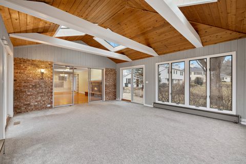 Tiny photo for 320 Fox Hunt Trail, Barrington, IL 60010 (MLS # 12584128)