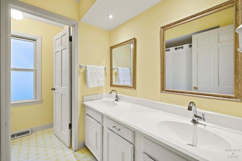 Tiny photo for 320 Fox Hunt Trail, Barrington, IL 60010 (MLS # 12584128)