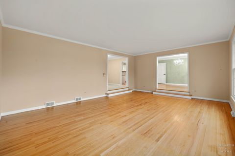 Tiny photo for 320 Fox Hunt Trail, Barrington, IL 60010 (MLS # 12584128)