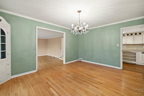 Tiny photo for 320 Fox Hunt Trail, Barrington, IL 60010 (MLS # 12584128)