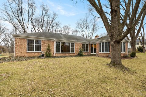 Tiny photo for 320 Fox Hunt Trail, Barrington, IL 60010 (MLS # 12584128)