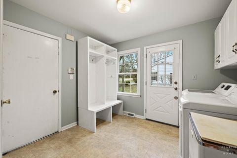 Tiny photo for 320 Fox Hunt Trail, Barrington, IL 60010 (MLS # 12584128)