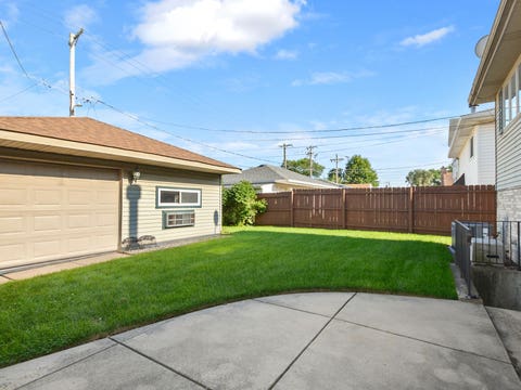 Tiny photo for 10633 S Whipple Street, Chicago, IL 60655 (MLS # 12735365)