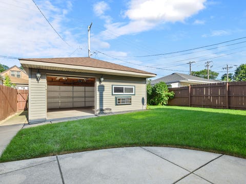 Tiny photo for 10633 S Whipple Street, Chicago, IL 60655 (MLS # 12735365)
