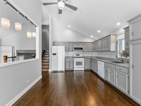 Tiny photo for 10633 S Whipple Street, Chicago, IL 60655 (MLS # 12735365)