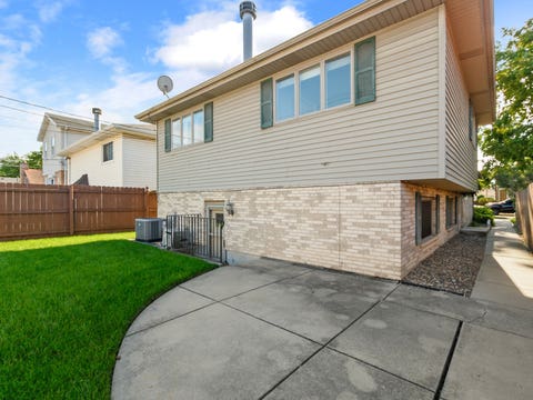 Tiny photo for 10633 S Whipple Street, Chicago, IL 60655 (MLS # 12735365)