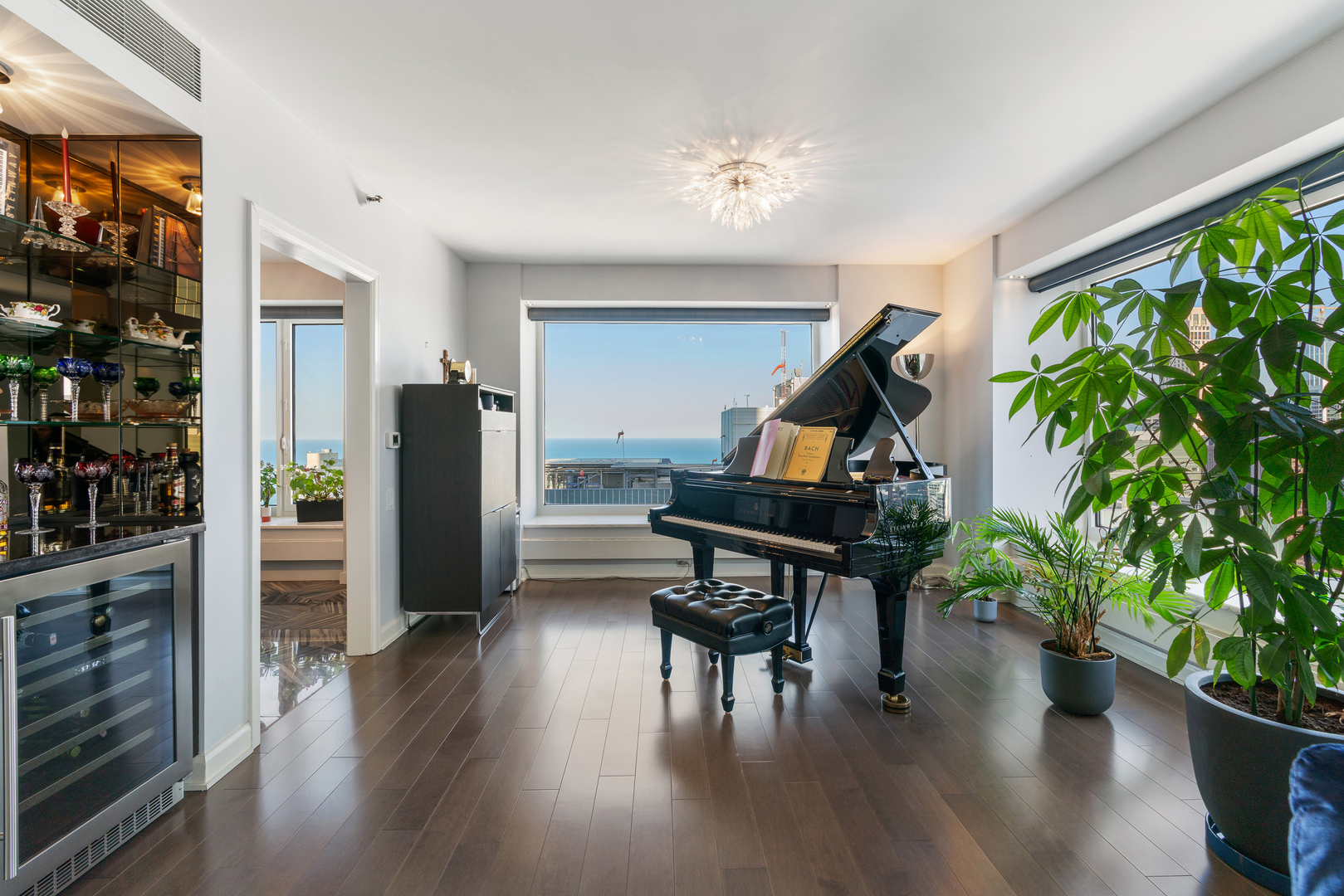161 E Chicago Avenue 33B