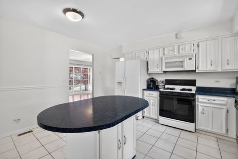 Tiny photo for 525 REVERE Avenue, Westmont, IL 60559 (MLS # 12614770)