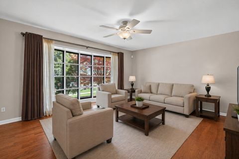 Tiny photo for 525 REVERE Avenue, Westmont, IL 60559 (MLS # 12614770)
