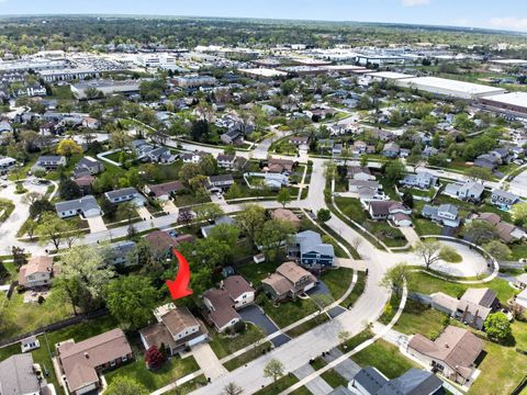 Tiny photo for 525 REVERE Avenue, Westmont, IL 60559 (MLS # 12614770)