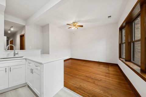 Tiny photo for 4336 N Kenmore Avenue #1S, Chicago, IL 60613 (MLS # 12495670)