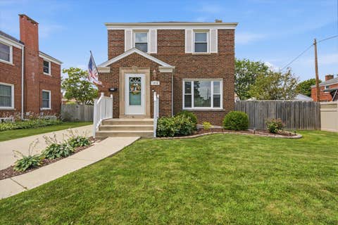 Photo of 1616 Balmoral Avenue, Westchester, IL 60154 (MLS # 12707131)