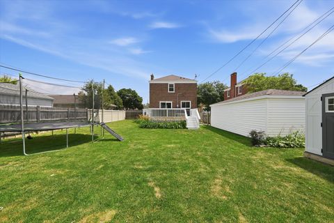 Tiny photo for 1616 Balmoral Avenue, Westchester, IL 60154 (MLS # 12707131)