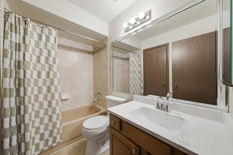 Tiny photo for 1 W Stonebridge Court #1C, Palos Hills, IL 60465 (MLS # 12737180)