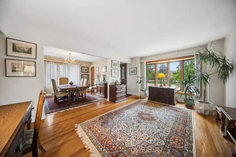 Tiny photo for 6647 N Crawford Avenue, Lincolnwood, IL 60712 (MLS # 12719370)