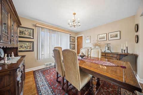 Tiny photo for 6647 N Crawford Avenue, Lincolnwood, IL 60712 (MLS # 12719370)